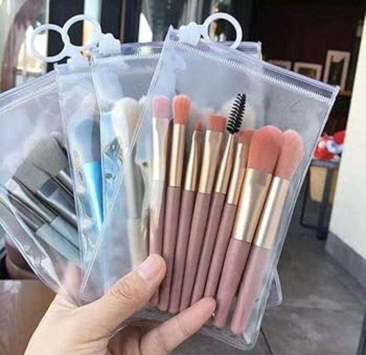 8 Pcs Mini Makeup Brushes Set Synthetic Hair Travel-Sized